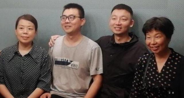 舅舅最近总带外甥出去玩 妈妈偷偷跟踪发现爆笑真相舅舅的秘密行动，一次意外跟踪揭示的爆笑真相