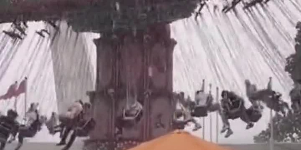 玩高空飞椅突降大雨玩高空飞椅突降大雨，一场意外的冒险体验